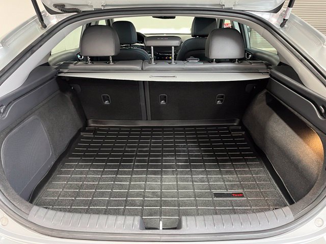 Used 2018 Hyundai Ioniq Limited FWD image 14