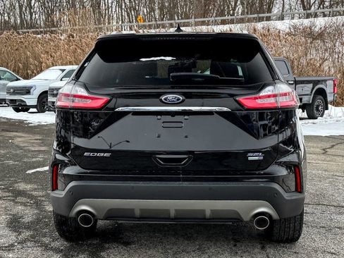 Used 2020 Ford Edge SEL w/ Convenience Package image 4