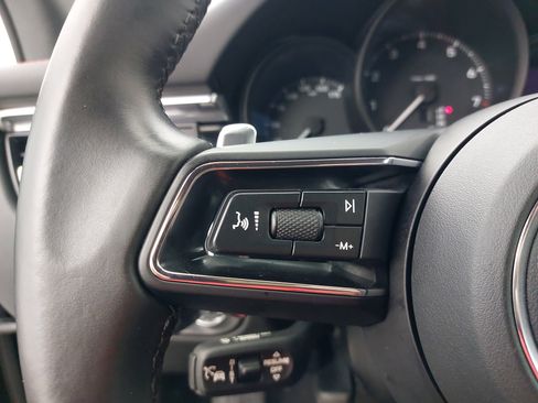 Used 2024 Porsche Macan image 19