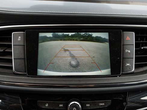 Used 2018 Buick Enclave Premium FWD image 33