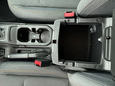 New 2026 Jeep Gladiator Sport image 25