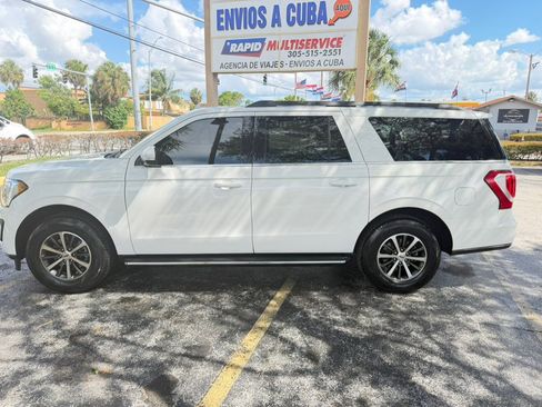 Used 2021 Ford Expedition Max XLT RWD image 2