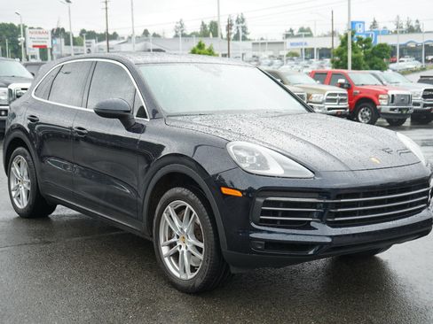 Used 2021 Porsche Cayenne AWD/4WD image 7