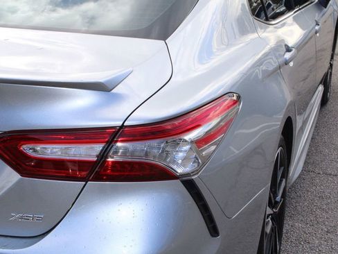 Used 2019 Toyota Camry XSE image 12