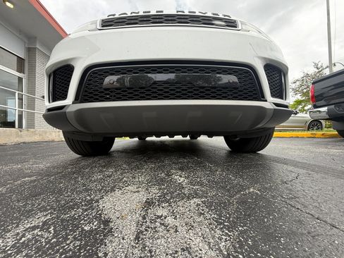 Used 2018 Land Rover Range Rover Sport SE AWD/4WD image 9