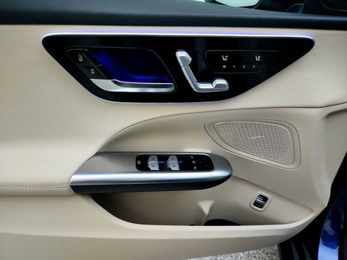 Certified 2025 Mercedes-Benz C 300 Sedan image 24