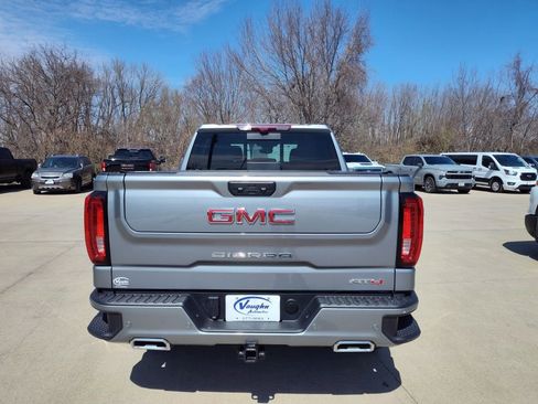 Used 2025 GMC Sierra 1500 AT4 w/ AT4 Premium Package image 7