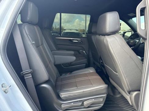 Used 2026 Chevrolet Tahoe High Country AWD/4WD image 32