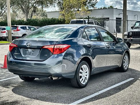 Used 2018 Toyota Corolla LE image 8