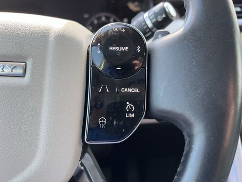 Used 2019 Land Rover Discovery HSE AWD/4WD image 20