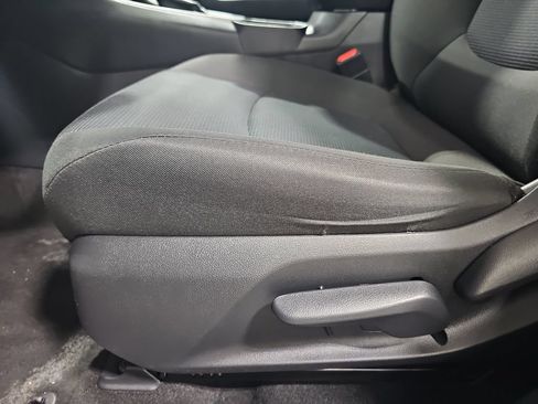 Used 2023 Toyota RAV4 LE FWD image 29