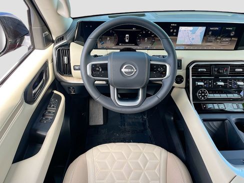 Used 2026 Nissan Armada Platinum Reserve AWD/4WD image 24