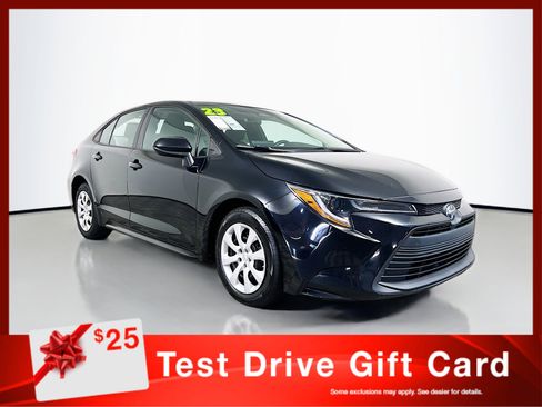 Used 2023 Toyota Corolla LE image 1