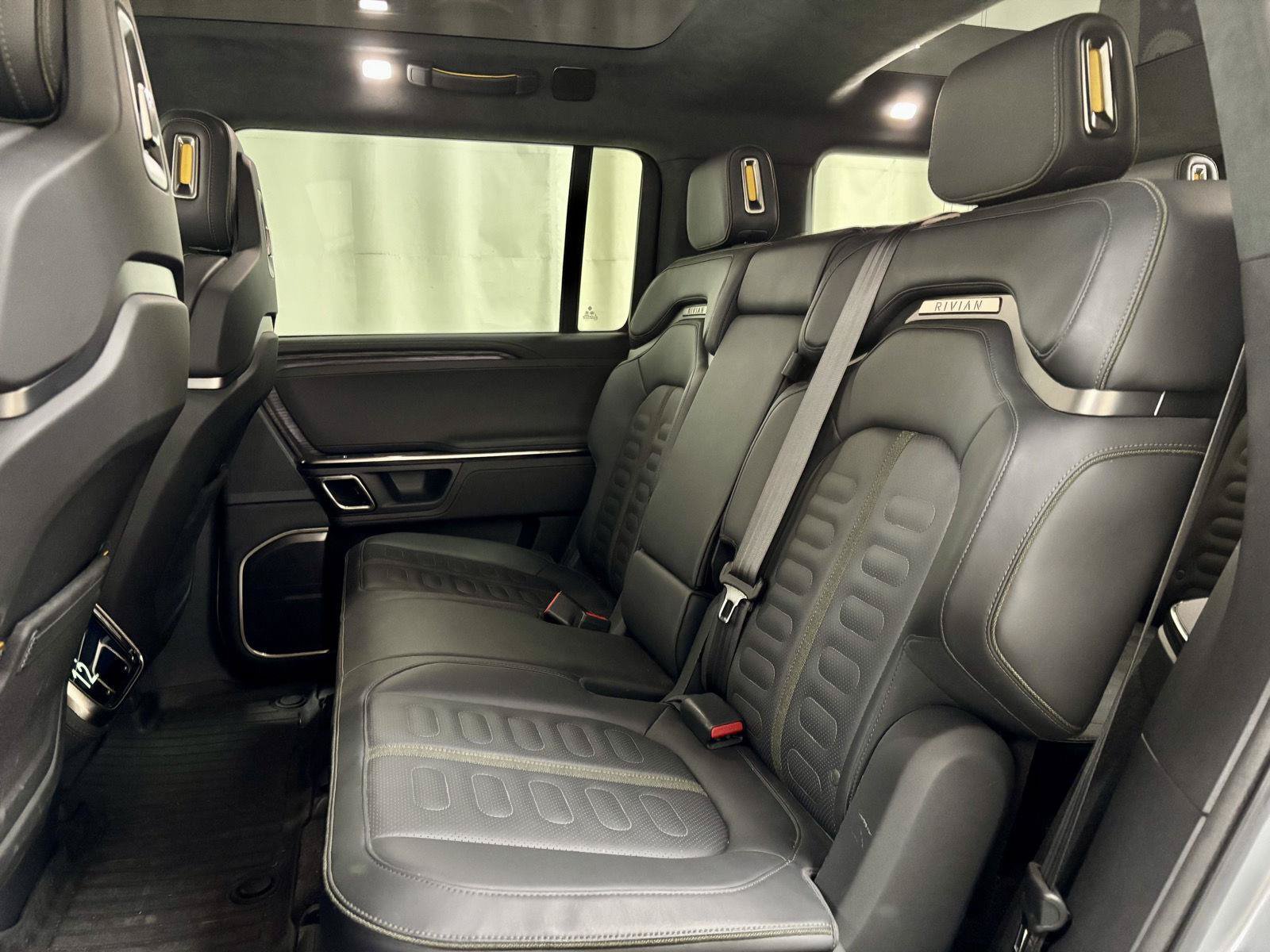 Used 2023 Rivian R1S Launch Edition Quad AWD/4WD image 23