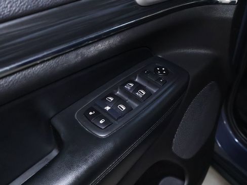 Used 2020 Jeep Grand Cherokee Limited image 15