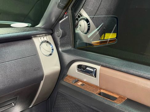 Used 2015 Ford Expedition King Ranch image 27