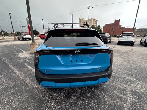 Certified 2025 Nissan Kicks SR w/ SR Premium Package AWD/4WD image 5