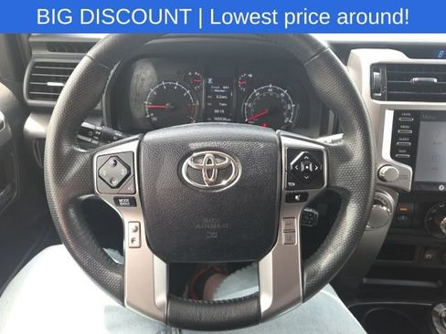 Used 2021 Toyota 4Runner SR5 AWD/4WD image 39