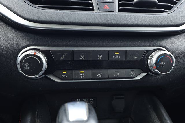 Used 2022 Nissan Altima 2.5 SR w/ Midnight Edition Package FWD image 18