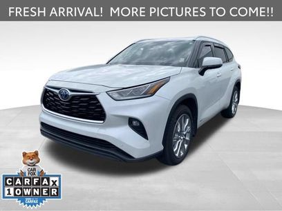 Used 2022 Toyota Highlander Limited