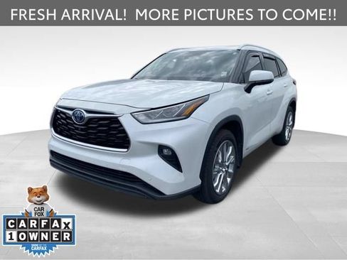 Used 2022 Toyota Highlander Limited AWD/4WD image 1