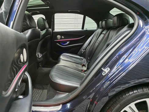 Used 2022 Mercedes-Benz E 350 4MATIC Sedan image 18