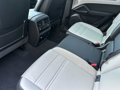 Certified 2024 Porsche Cayenne S image 13