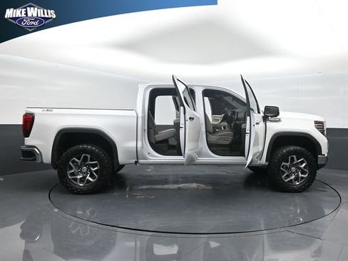 Used 2024 GMC Sierra 1500 SLT w/ SLT Premium Package AWD/4WD image 27