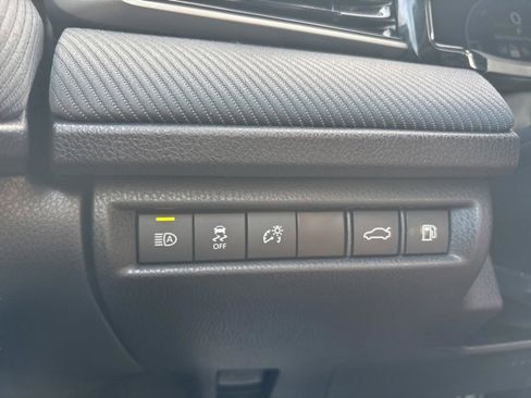 Certified 2025 Toyota Camry SE w/ Convenience Package image 20