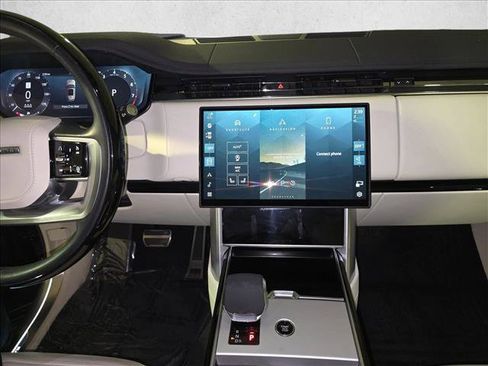 Used 2025 Land Rover Range Rover SE AWD/4WD image 22