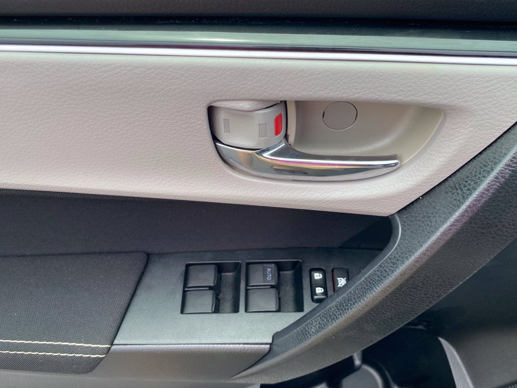 Used 2019 Toyota Corolla LE FWD image 20
