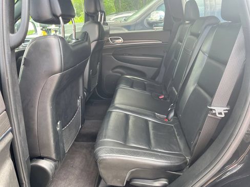 Used 2018 Jeep Grand Cherokee Limited AWD/4WD image 26