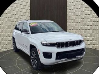 Certified 2023 Jeep Grand Cherokee Overland w/ Luxury Tech Group IV AWD/4WD video 1