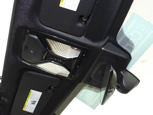 Certified 2022 BMW X5 xDrive45e w/ Executive Package image 17