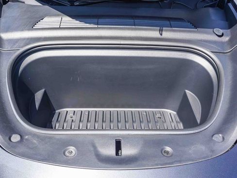 Used 2024 Tesla Model Y Long Range image 26