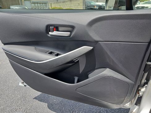 Used 2022 Toyota Corolla SE w/ Carpet Mat Package (TMS) FWD image 29