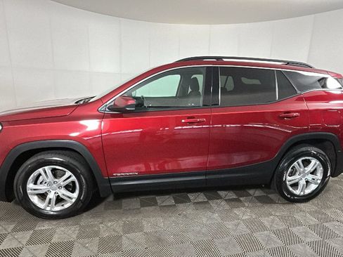 Used 2019 GMC Terrain SLE w/ Driver Convenience Package FWD image 7