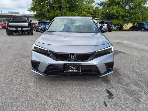 Used 2024 Honda Civic Sport image 2