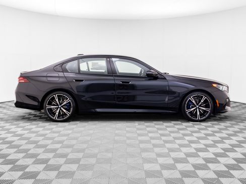 New 2027 BMW 550e xDrive AWD/4WD image 7