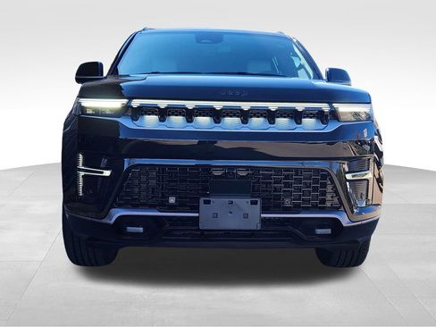 New 2026 Jeep Grand Wagoneer 4WD w/ Premium Group I image 2