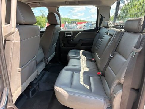 Used 2018 Chevrolet Silverado 3500 W/T AWD/4WD image 24
