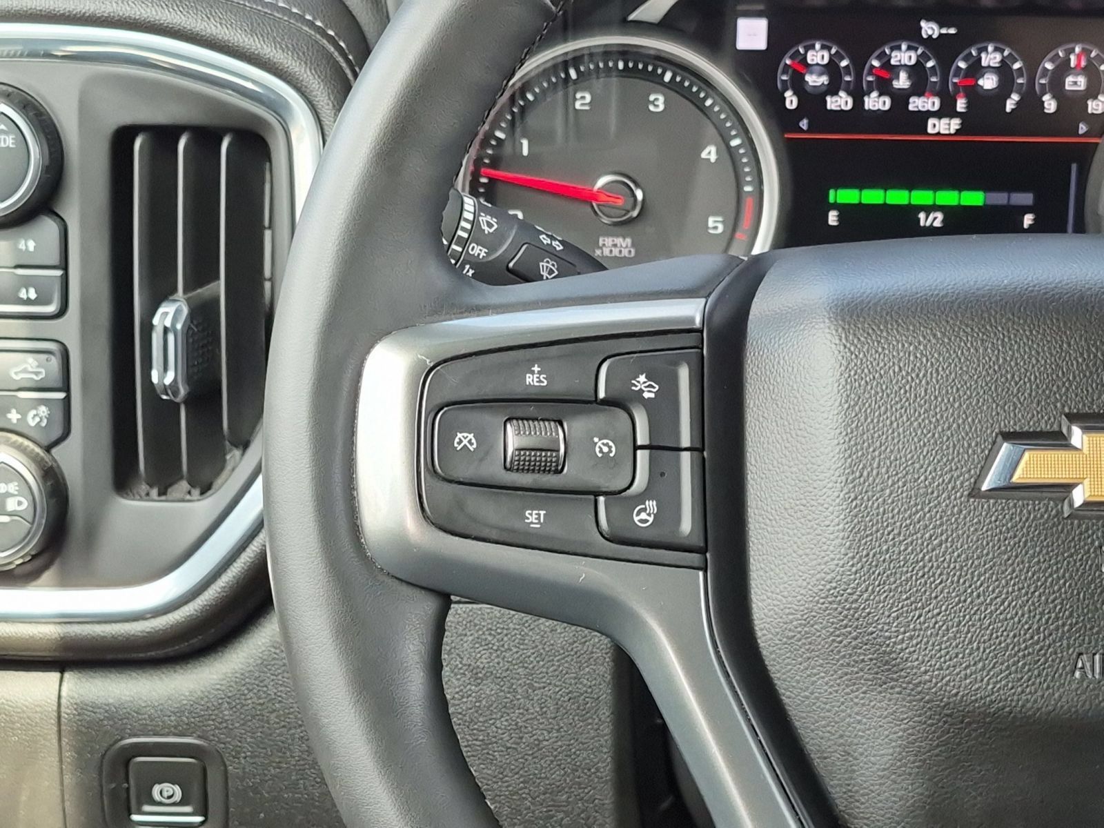 Used 2023 Chevrolet Silverado 3500 LTZ w/ LTZ Plus Package AWD/4WD image 15