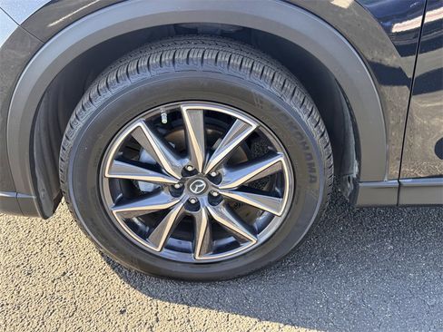 Used 2018 MAZDA CX-5 Touring image 9