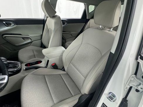 Used 2021 Kia Soul EX image 10