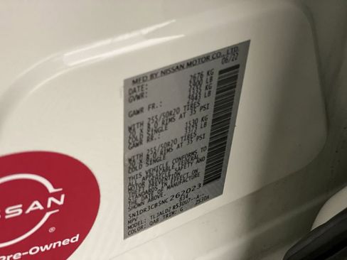 Used 2022 Nissan Pathfinder SL w/ SL Premium Package FWD image 41