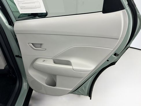 Used 2025 Hyundai Kona SEL image 31