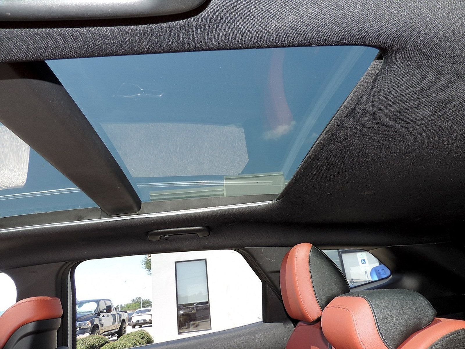 Used 2023 Kia Sportage SX FWD image 10