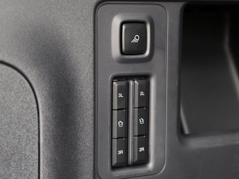 Used 2025 Ford Expedition Platinum w/ Driver's Package image 11