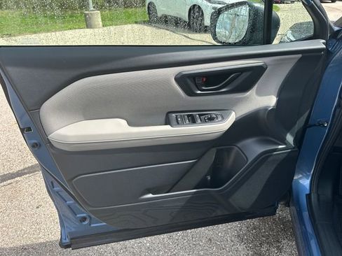 Certified 2025 Subaru Forester image 11