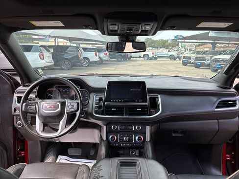 Used 2021 GMC Yukon SLT w/ SLT Premium Package AWD/4WD image 30